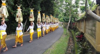 Krama Desa Pakraman Guliang Kangin Mepeed ke Banjar Blahpane Kaja