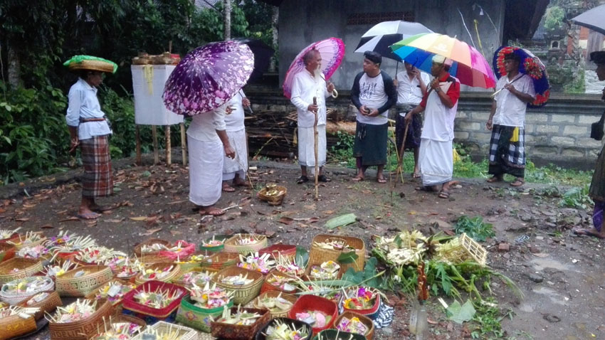 Bantuan PHR Badung untuk Pembangunan Pura Prajapati 